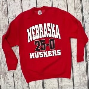 Vintage University of Nebraska Cornhuskers 25 - 0 NCAA Football 1990s Sweatshirt